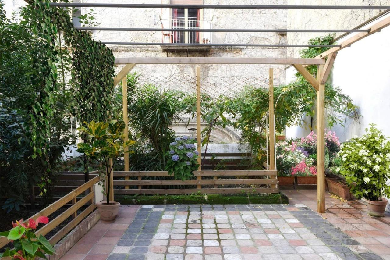 Giardino D'Atri Apartment เนเปิลส์ ภายนอก รูปภาพ