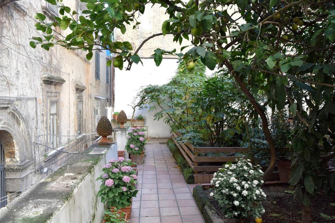 Giardino D'Atri Apartment เนเปิลส์ ภายนอก รูปภาพ
